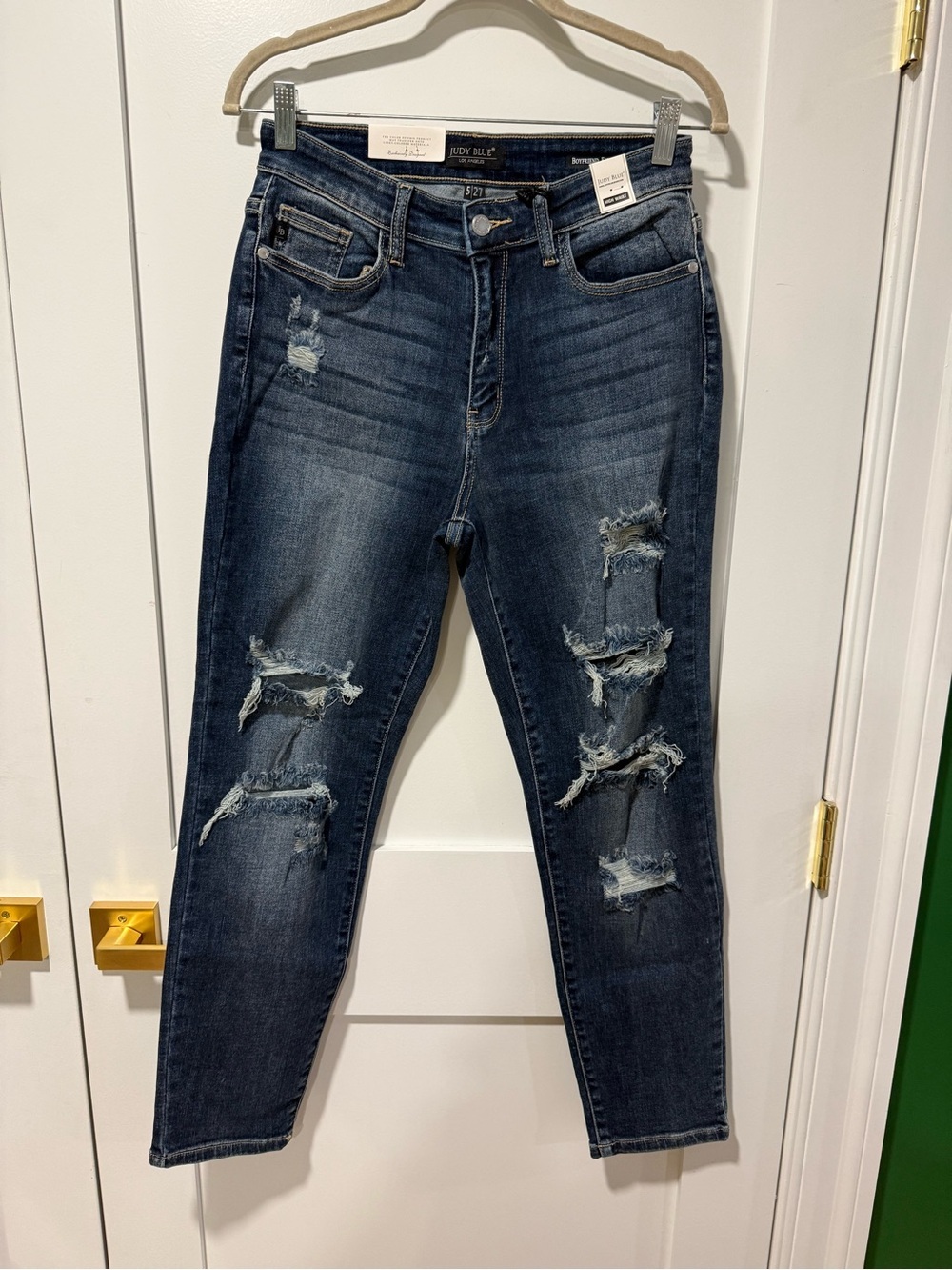 NWT Judy Blue Women’s Dark Wash High-Rise Distressed Boyfriend Jeans - Size 5/27